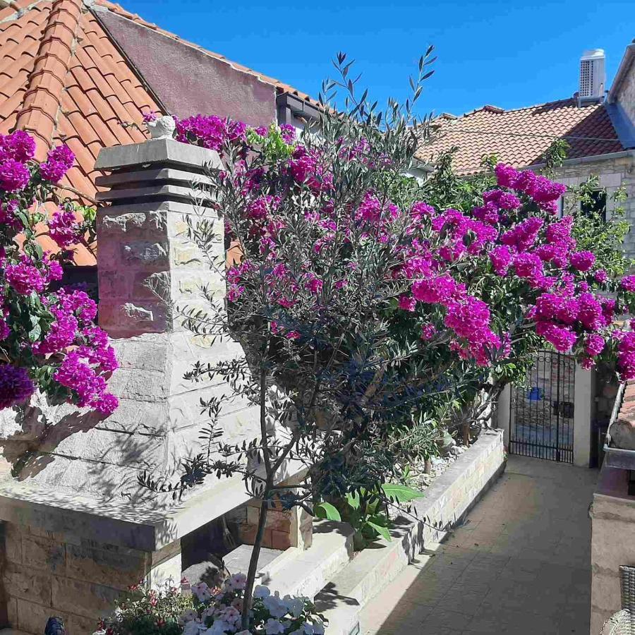 Vila Dora Supetar Apartment Exterior photo