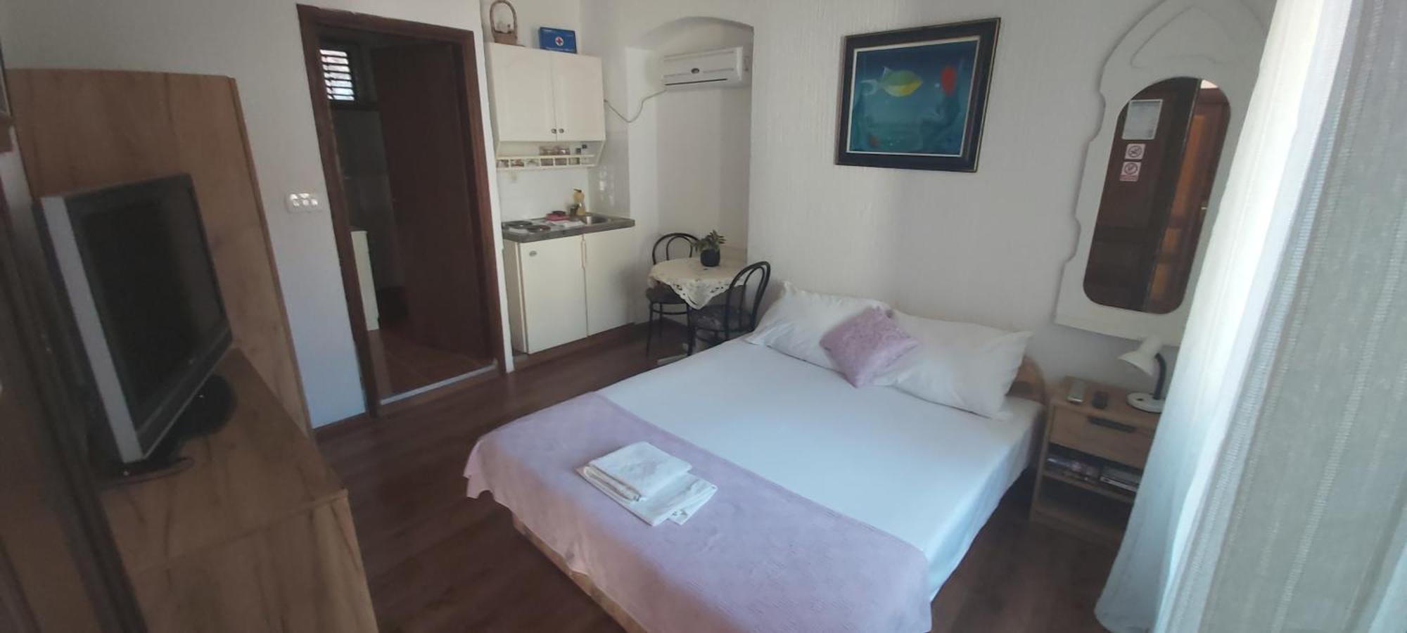 Vila Dora Supetar Apartment Room photo